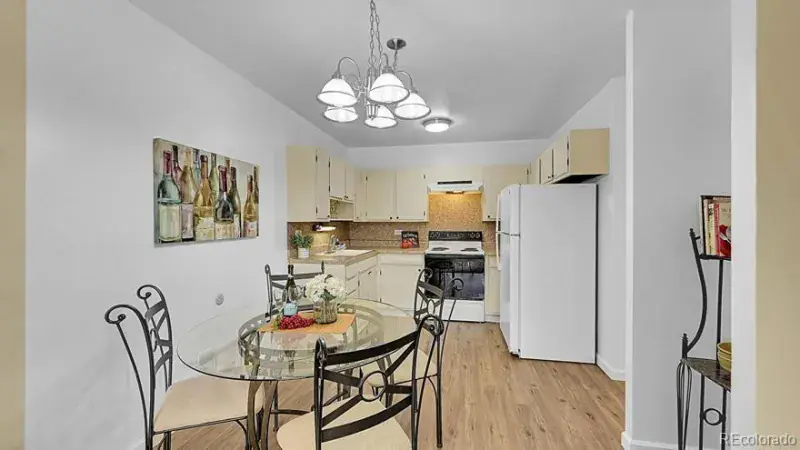 725 S Clinton Street #1B Denver CO 80247 MLS #REC5937322 01082026224845 800 6