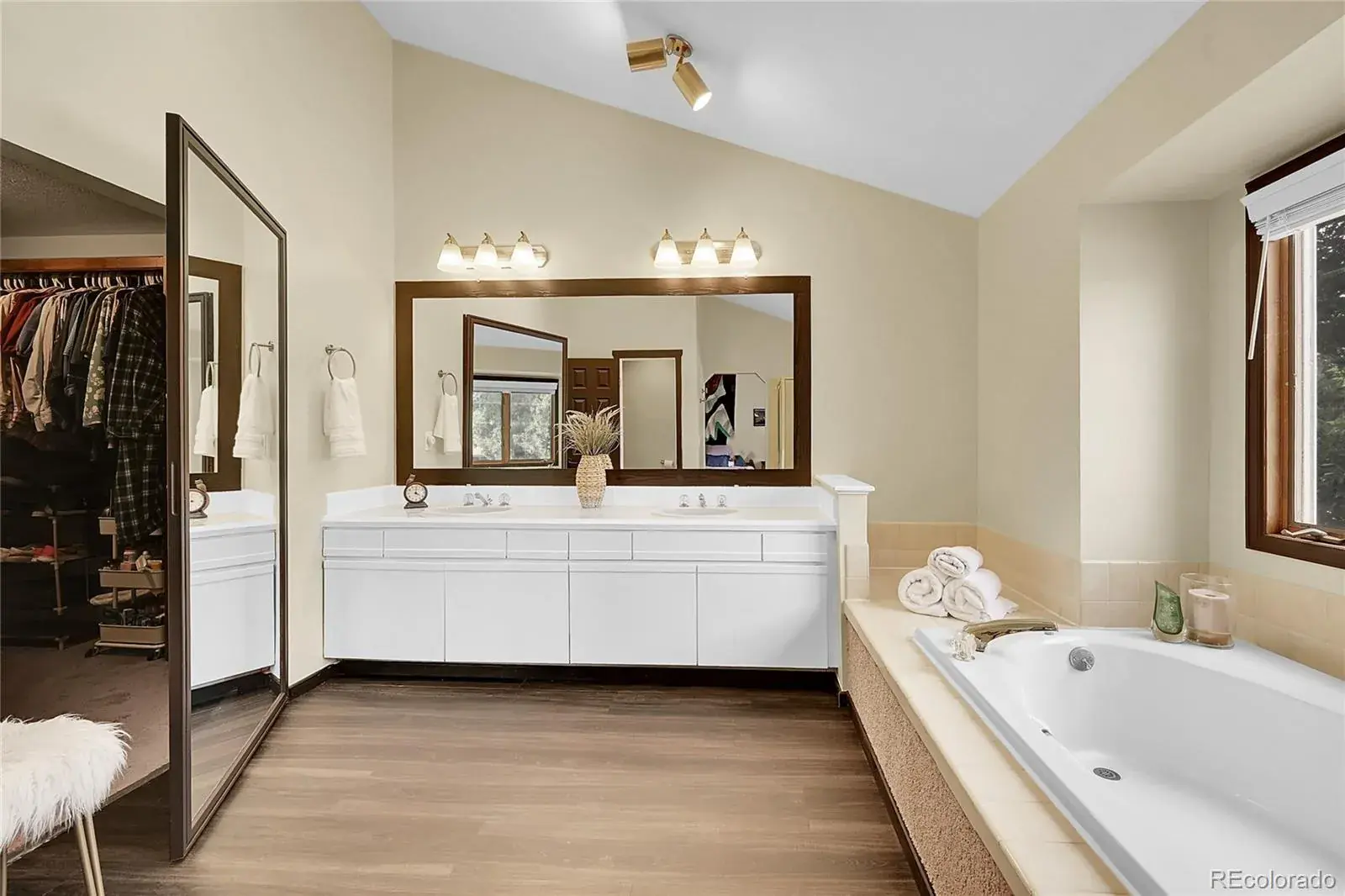 03062026183444 1600 21