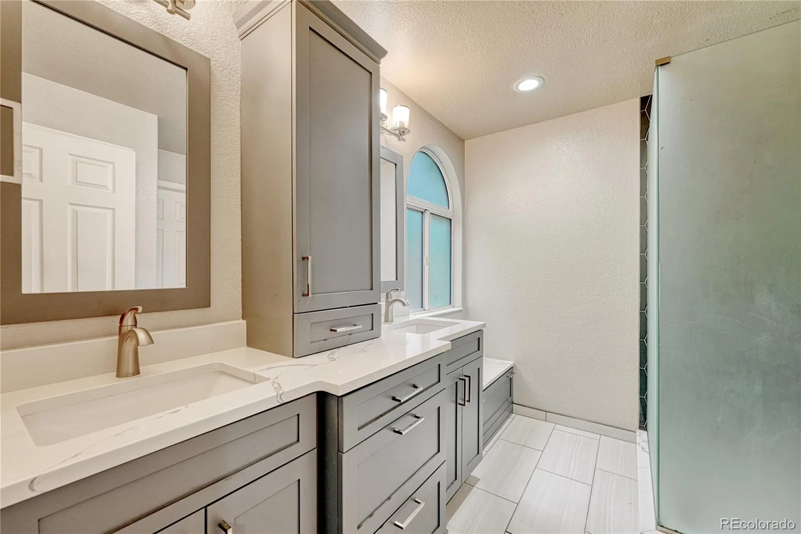 13673 W Bates Avenue Lakewood CO 80228 | MLS #REC5939872 10012026181452 1600 23