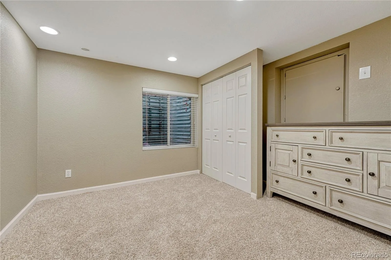 13673 W Bates Avenue Lakewood CO 80228 | MLS #REC5939872 10012026181452 1600 29