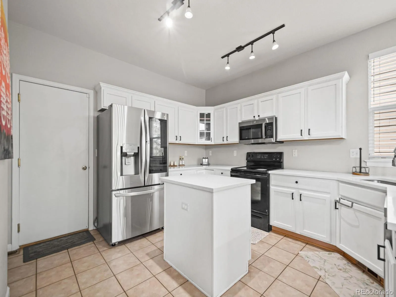 18099 E Orchard Place Aurora CO 80016 MLS #REC5941075 04232026184020 1600 12