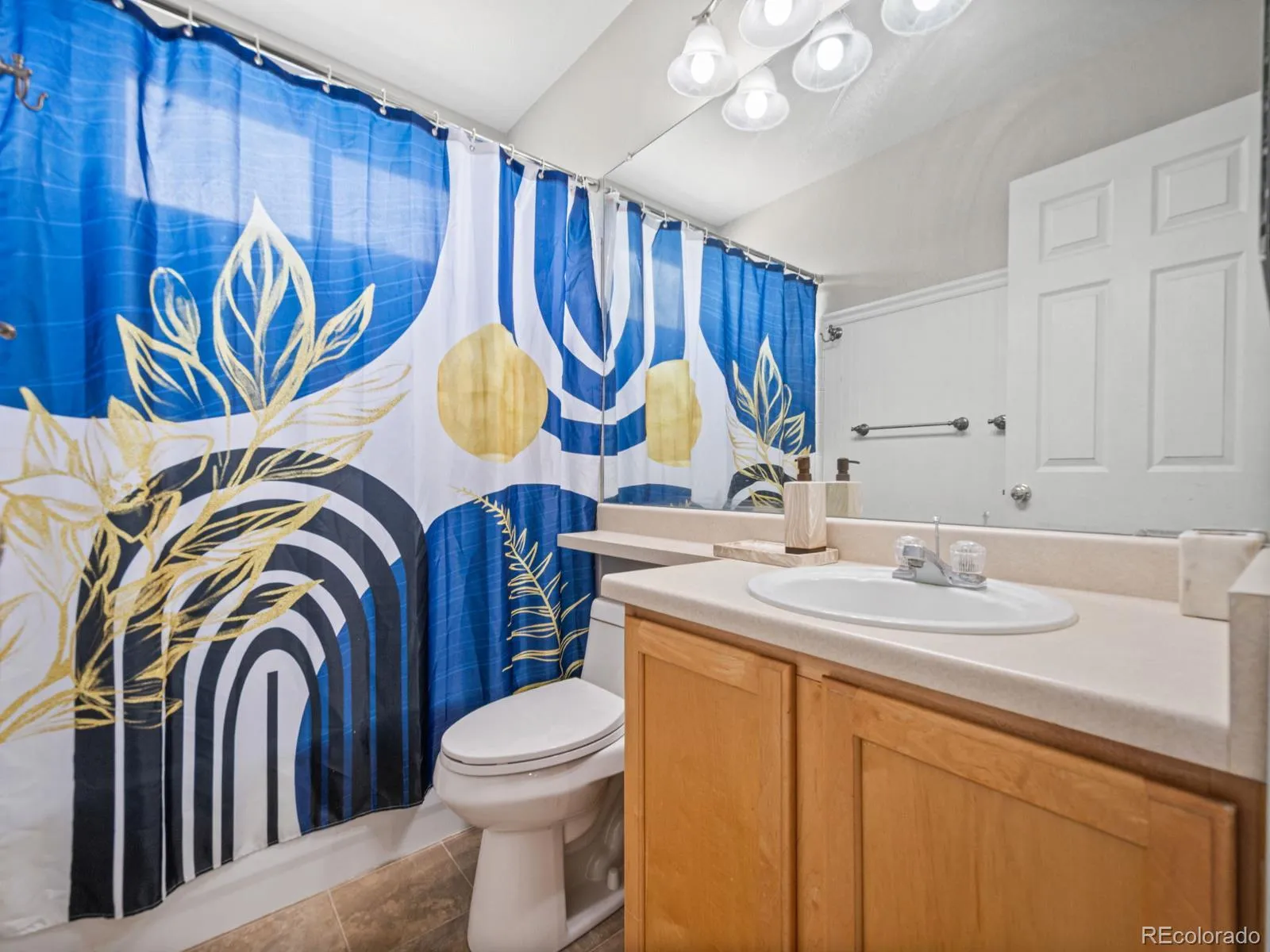 18099 E Orchard Place Aurora CO 80016 MLS #REC5941075 04232026184020 1600 18