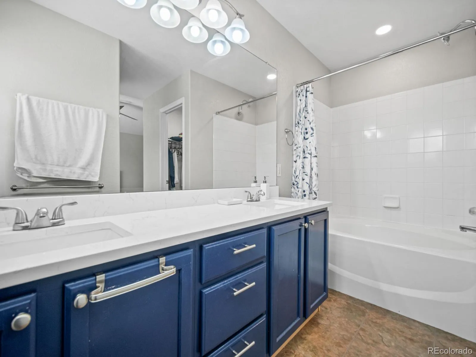 18099 E Orchard Place Aurora CO 80016 MLS #REC5941075 04232026184020 1600 27