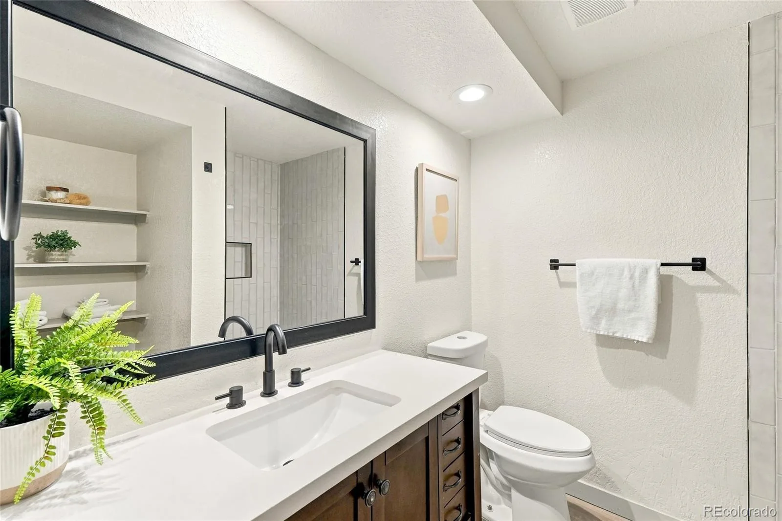14581 E 43rd Avenue Denver CO 80239 | MLS #REC5941601 10082026215904 1600 10