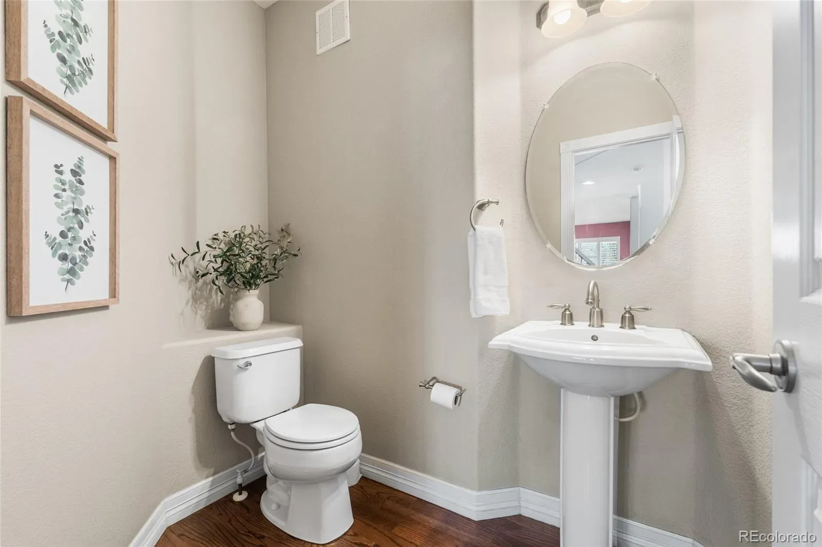 03262026190428 1600 18