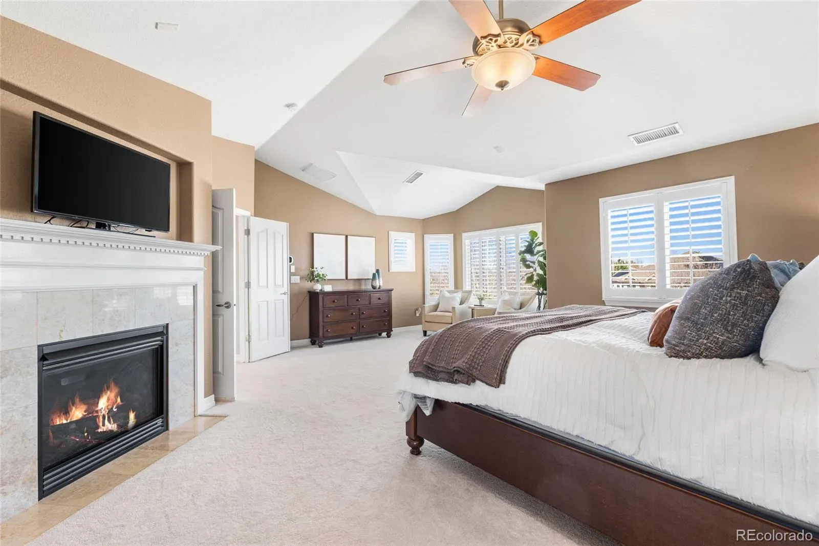 03262026190428 1600 22