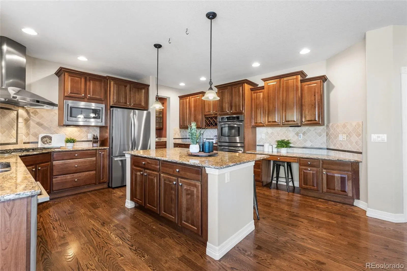 03262026190428 1600 8