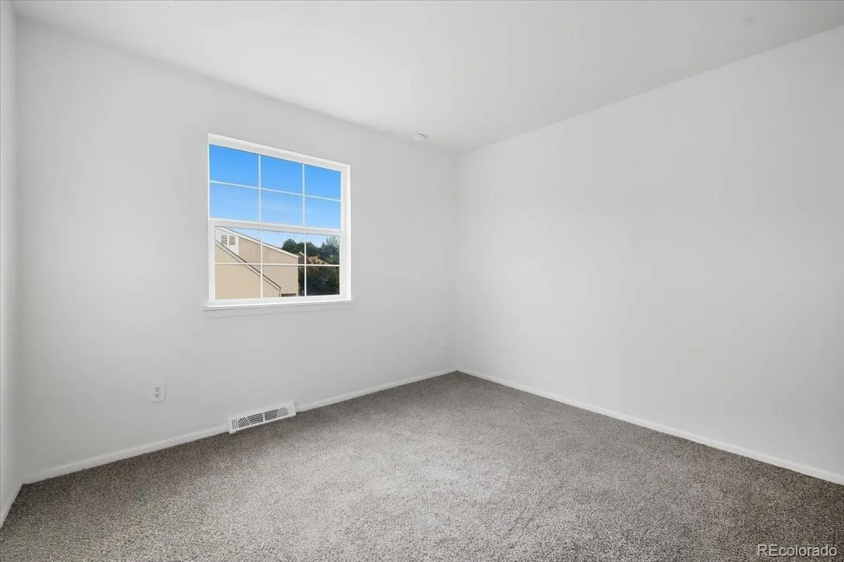 13202 E Linvale Place Aurora CO 80014 MLS #REC5944297 04282026043402 1200 21
