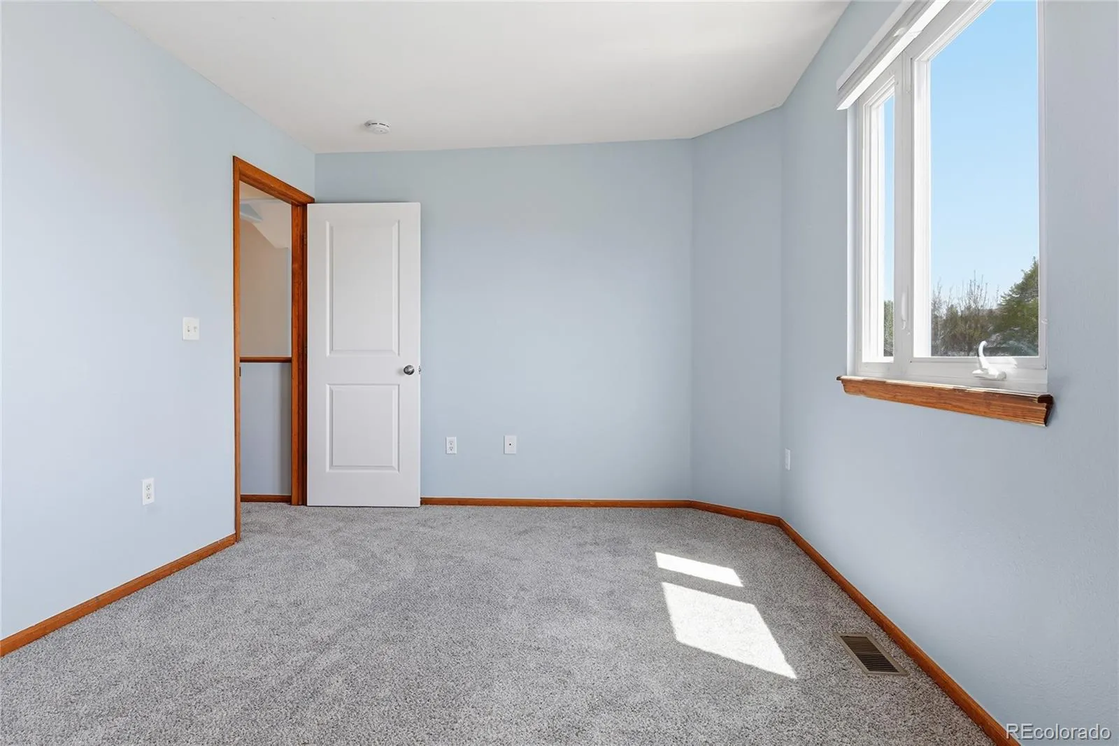 3769 S Lisbon Court Aurora CO 80013 MLS #REC5945022 05082026032150 1600 21