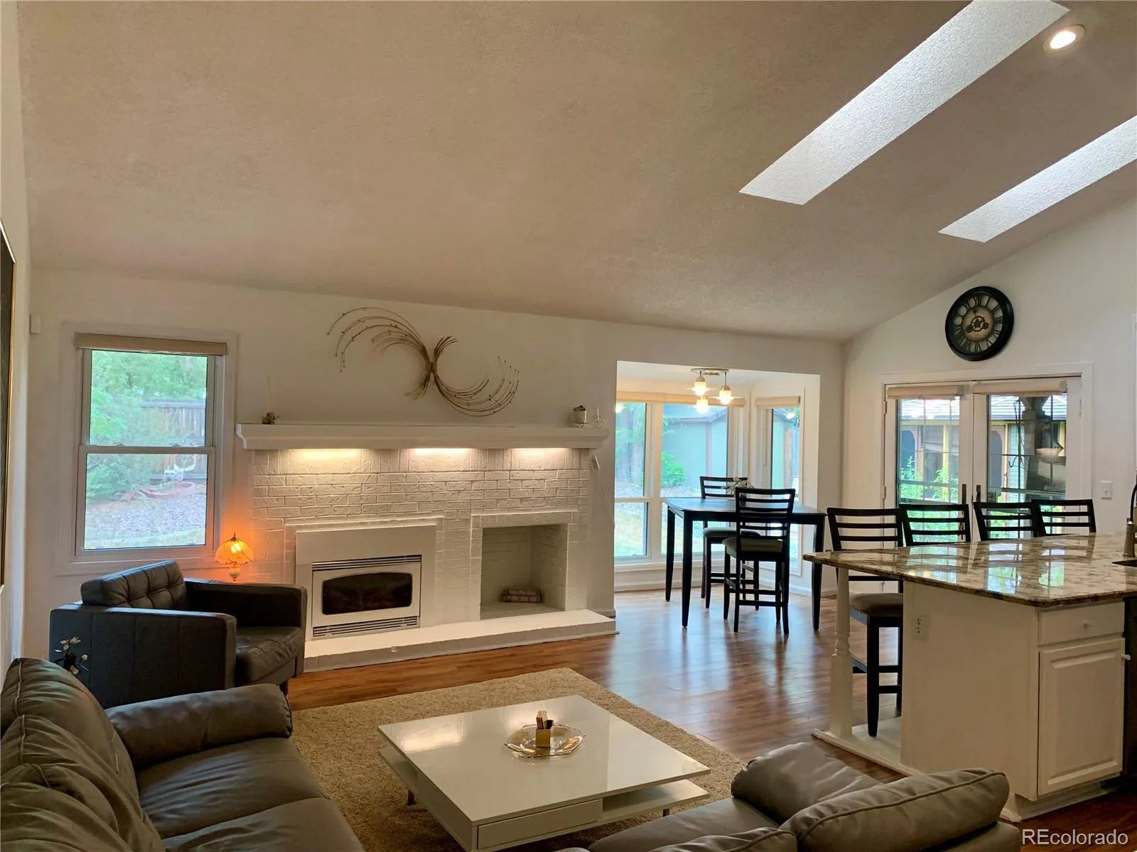 8266 S Logan Court Littleton CO 80122 | MLS #REC5946156 08052026055144 1600 5