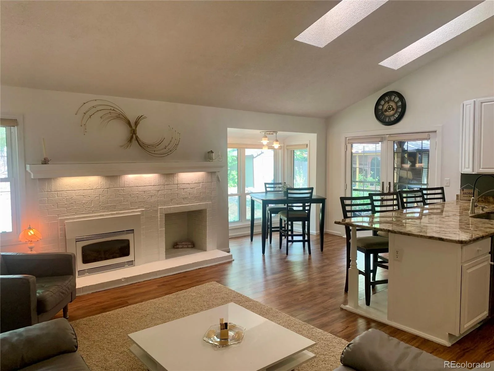 8266 S Logan Court Littleton CO 80122 | MLS #REC5946156 08052026055144 1600 6
