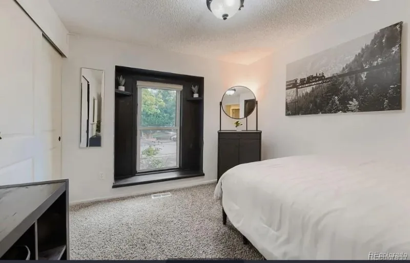 8266 S Logan Court Littleton CO 80122 | MLS #REC5946156 08052026055144 800 25