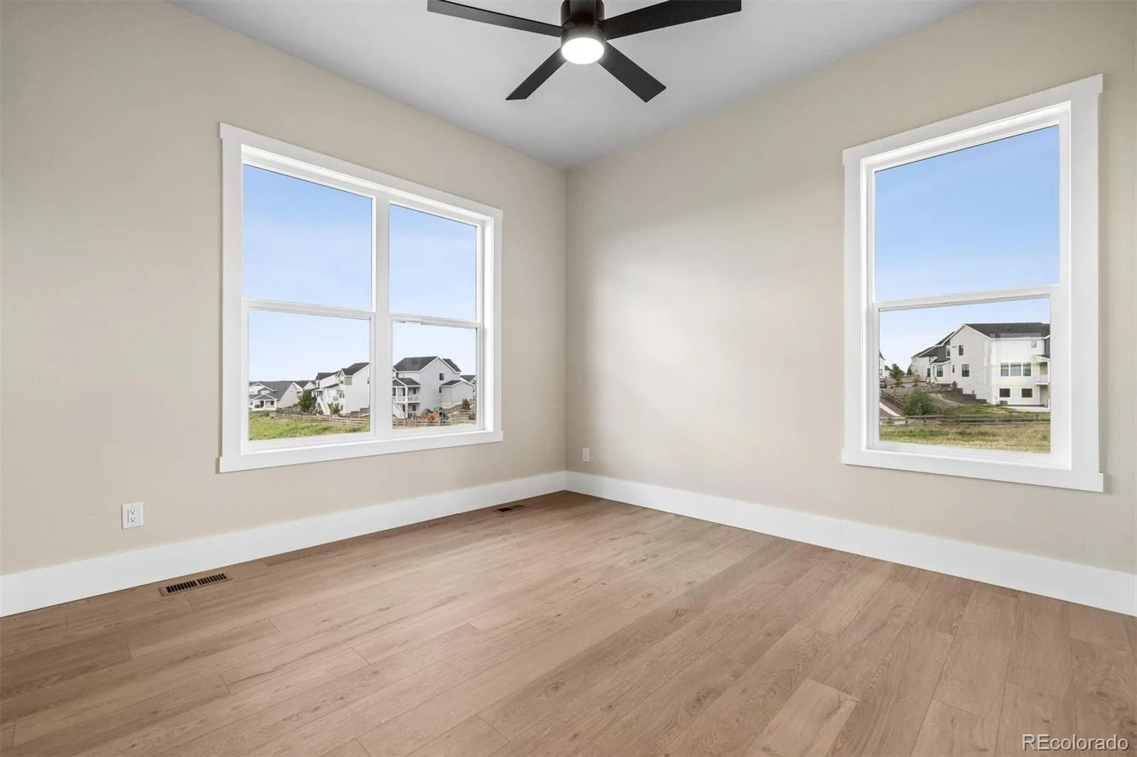 11491 Evening Hunt Road Franktown CO 80116 | MLS #REC5947143 08132026011543 1600 28