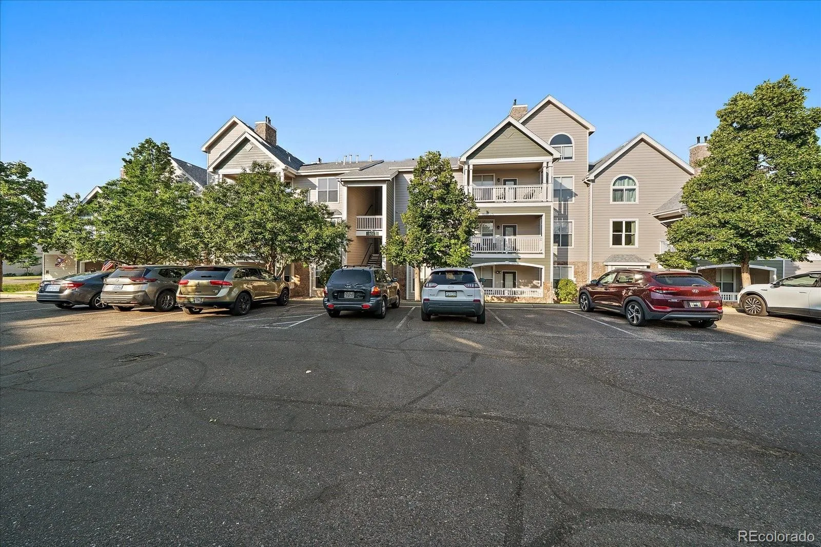 6017 Castlegate Drive #F17 Castle Rock CO 80108 | MLS #REC5948477 07032026161332 1600 2