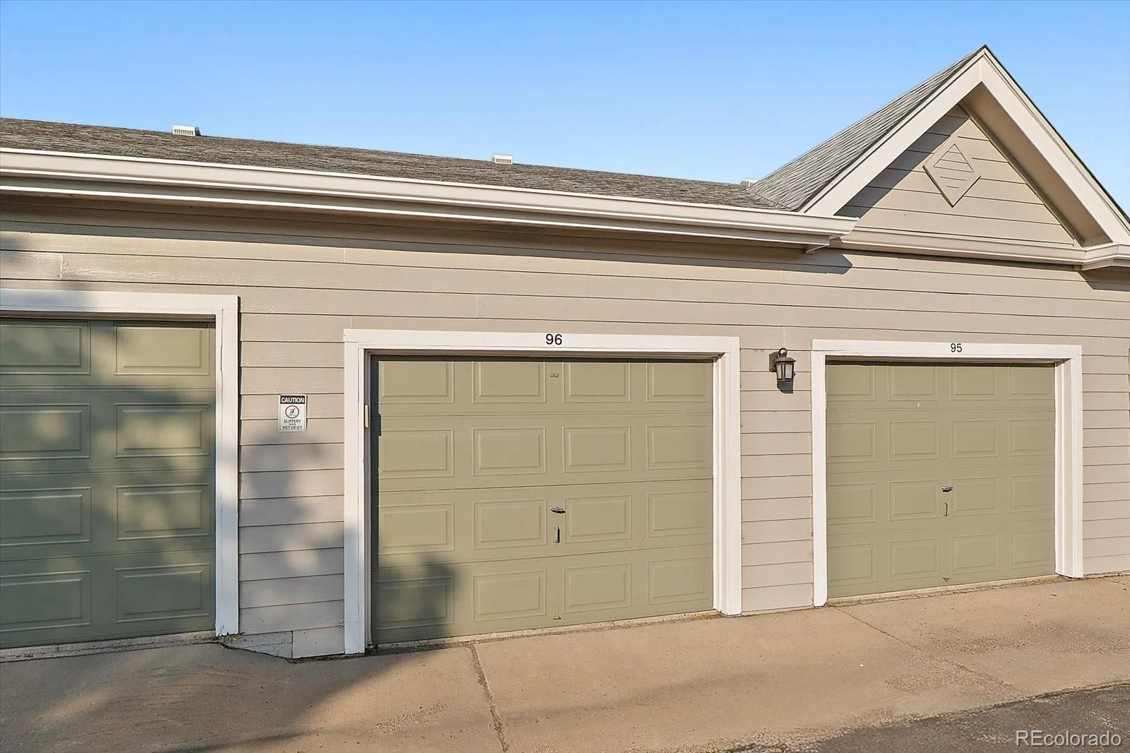 6017 Castlegate Drive #F17 Castle Rock CO 80108 | MLS #REC5948477 07032026161332 1600 26