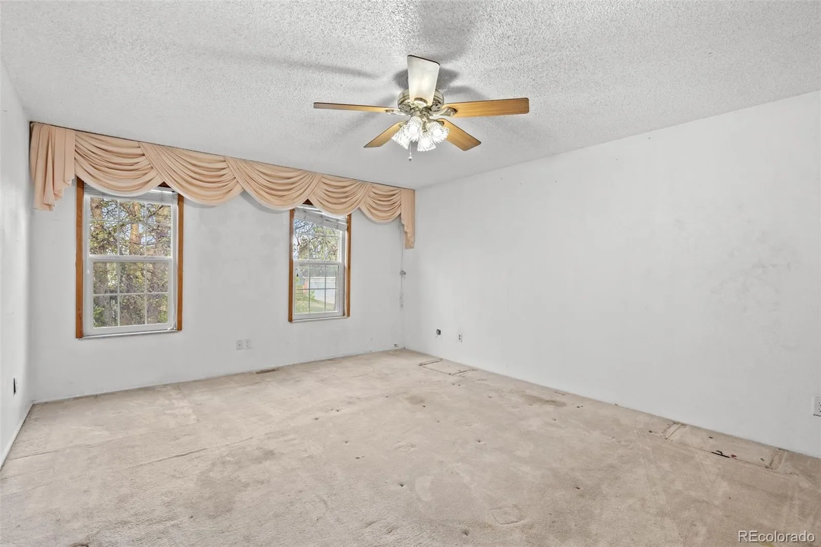 2447 S Evanston Street Aurora CO 80014 MLS #REC5948757 04172026154702 1600 20