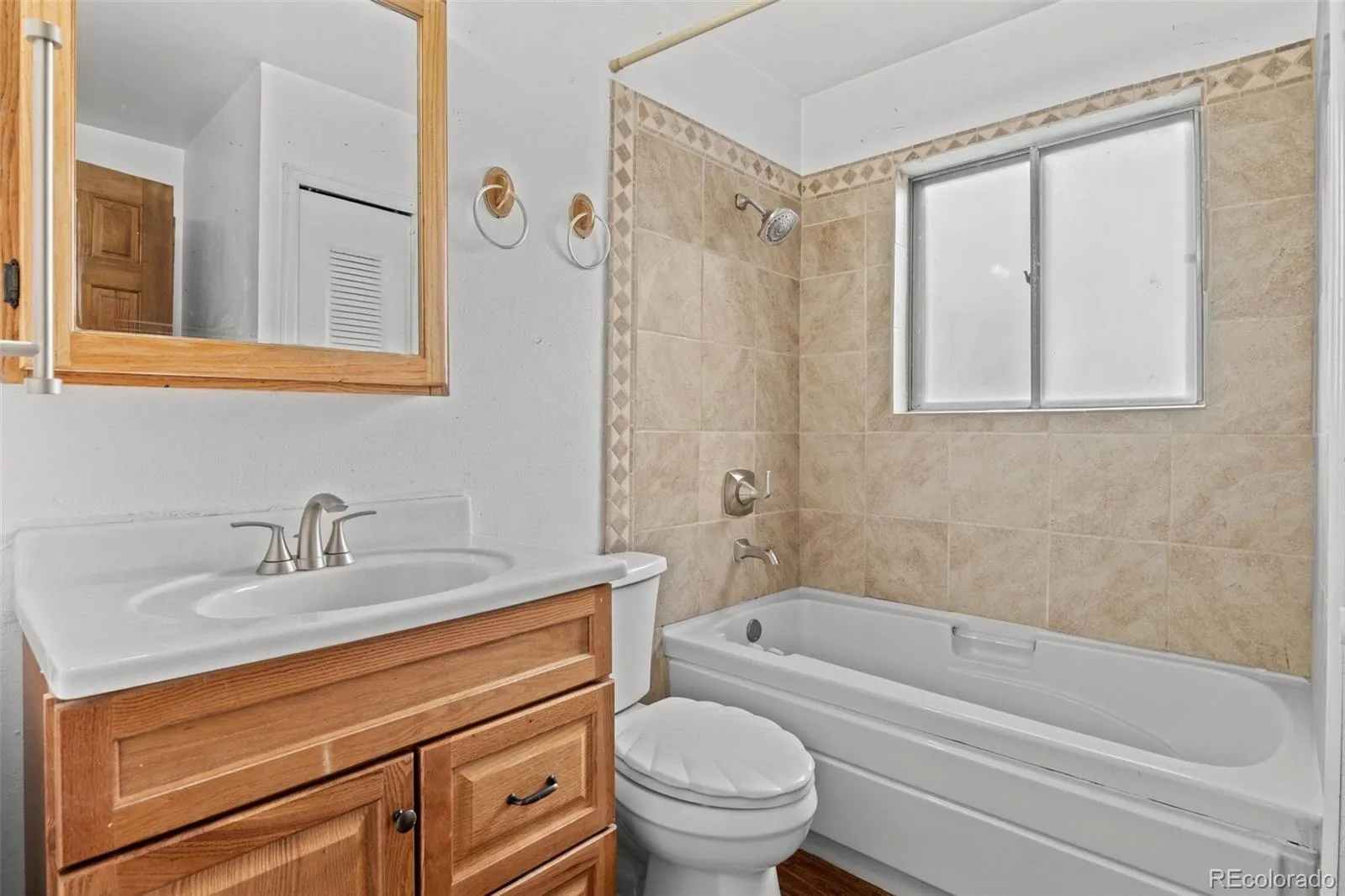 2447 S Evanston Street Aurora CO 80014 MLS #REC5948757 04172026154702 1600 28