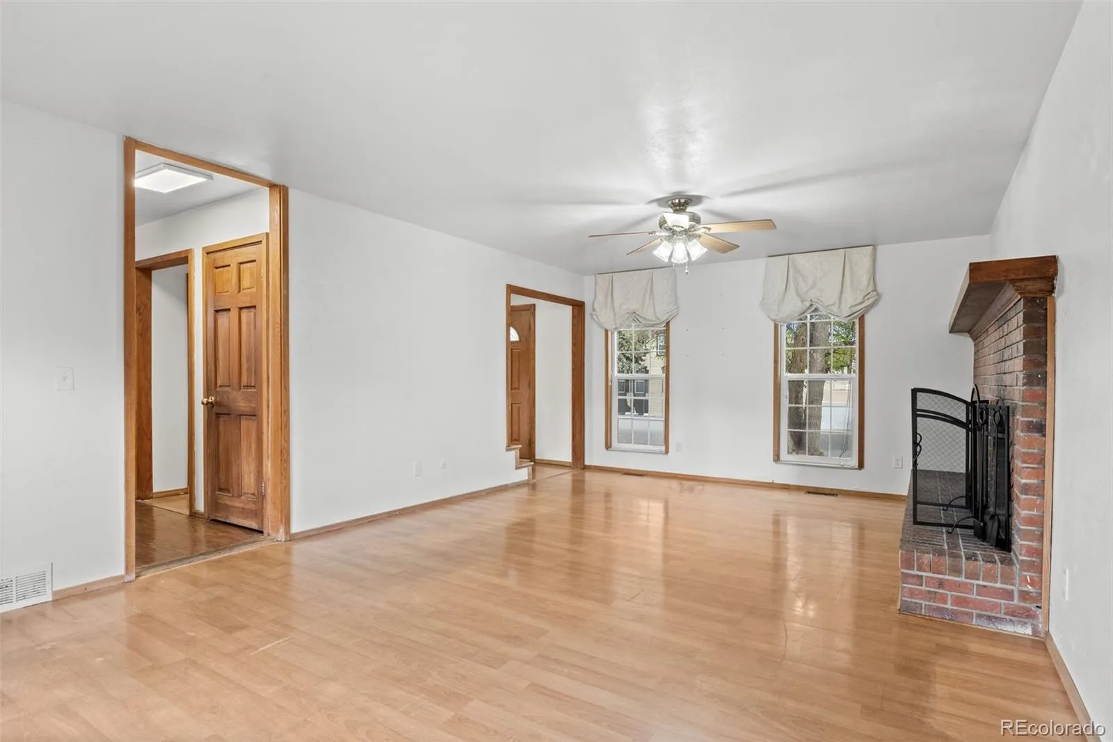 2447 S Evanston Street Aurora CO 80014 MLS #REC5948757 04172026154702 1600 7
