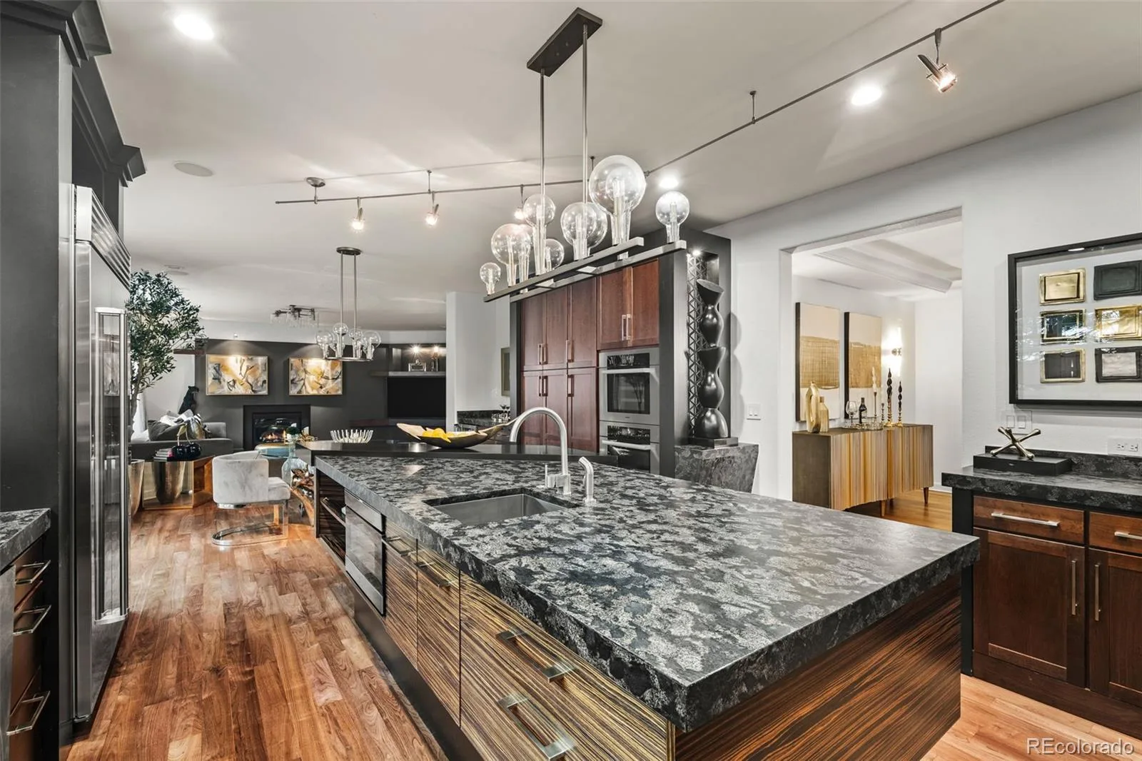 6072 S Paris Street Greenwood Village CO 80111 | MLS #REC5950763 08202026172509 1600 9