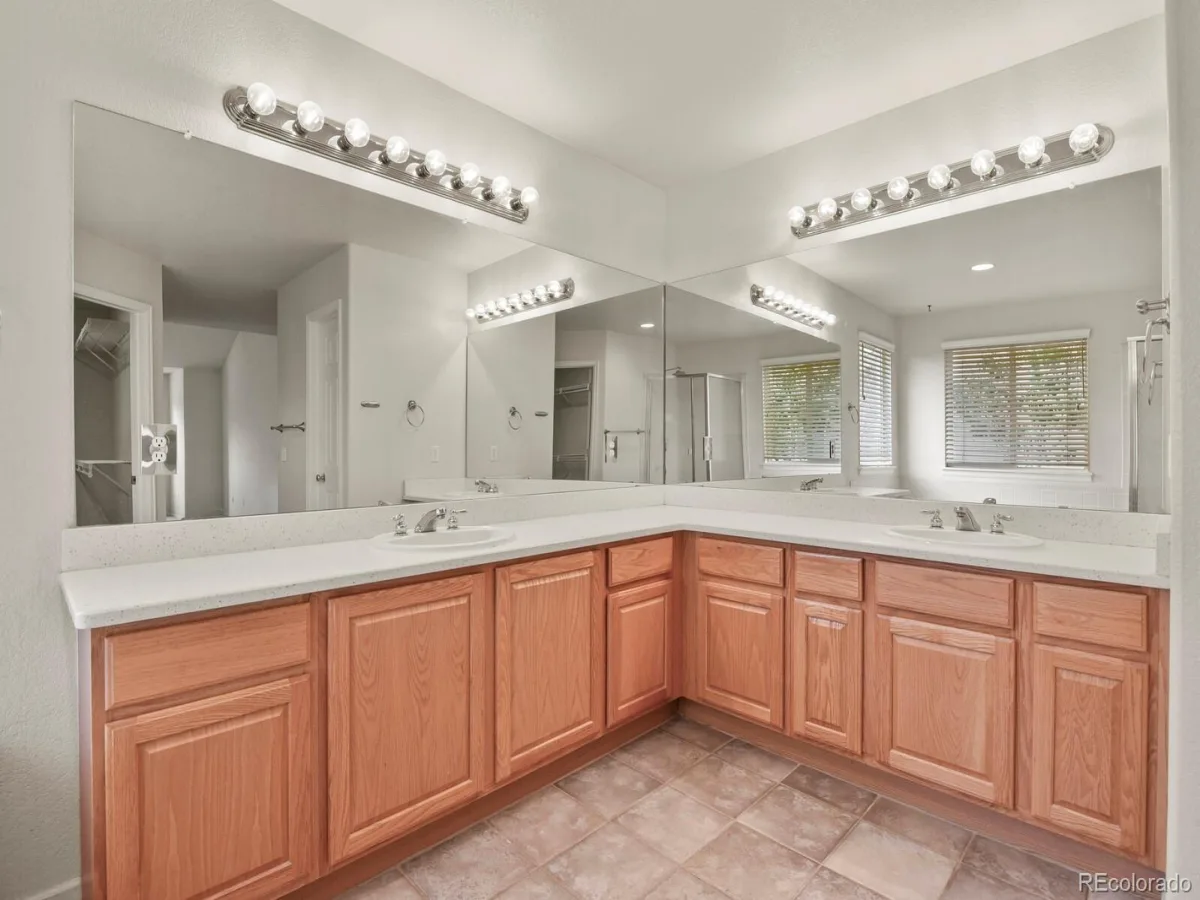 20734 E Peakview Place Aurora CO 80016 MLS #REC5952260 06262026201304 1200 22