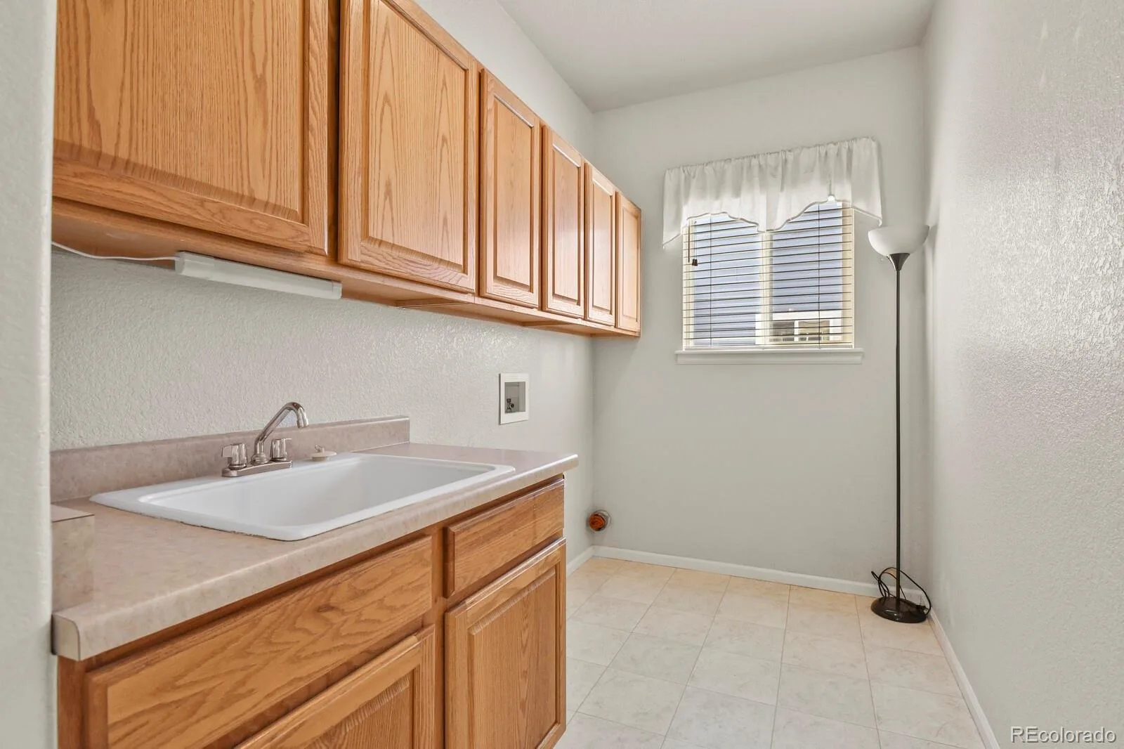 20734 E Peakview Place Aurora CO 80016 MLS #REC5952260 06262026201304 1600 18