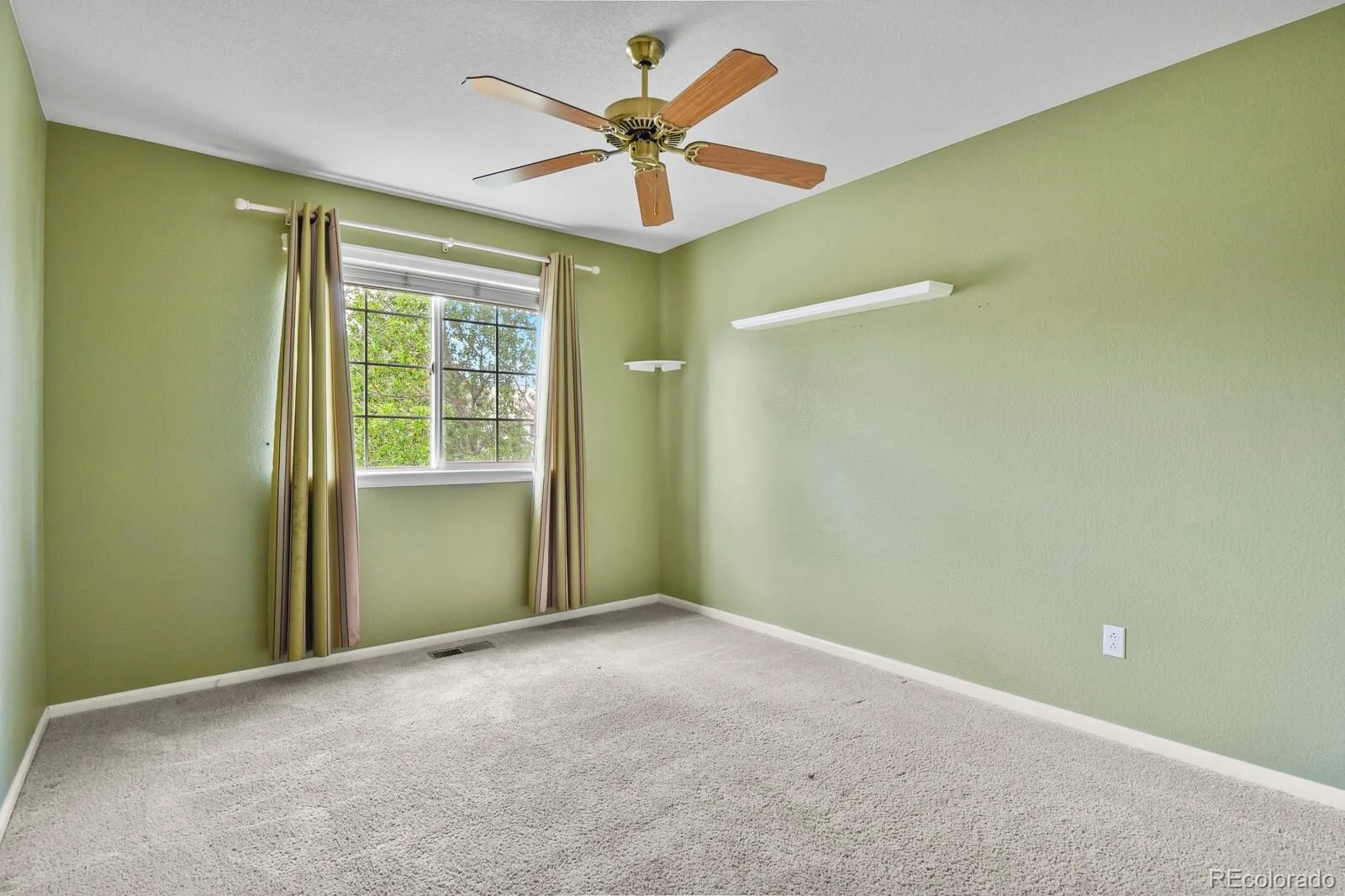 20734 E Peakview Place Aurora CO 80016 MLS #REC5952260 06262026201304 1600 25