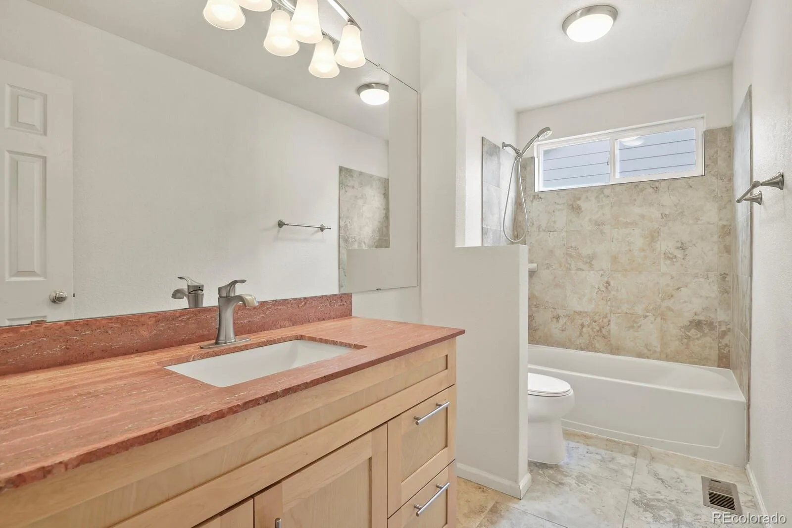20734 E Peakview Place Aurora CO 80016 MLS #REC5952260 06262026201304 1600 26
