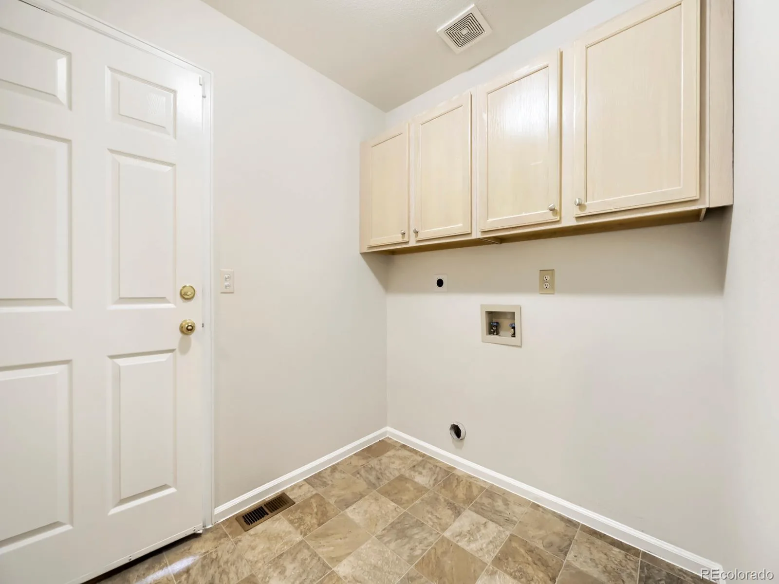 3900 Miller Street Wheat Ridge CO 80033 MLS #REC5953320 06092026015835 1600 24
