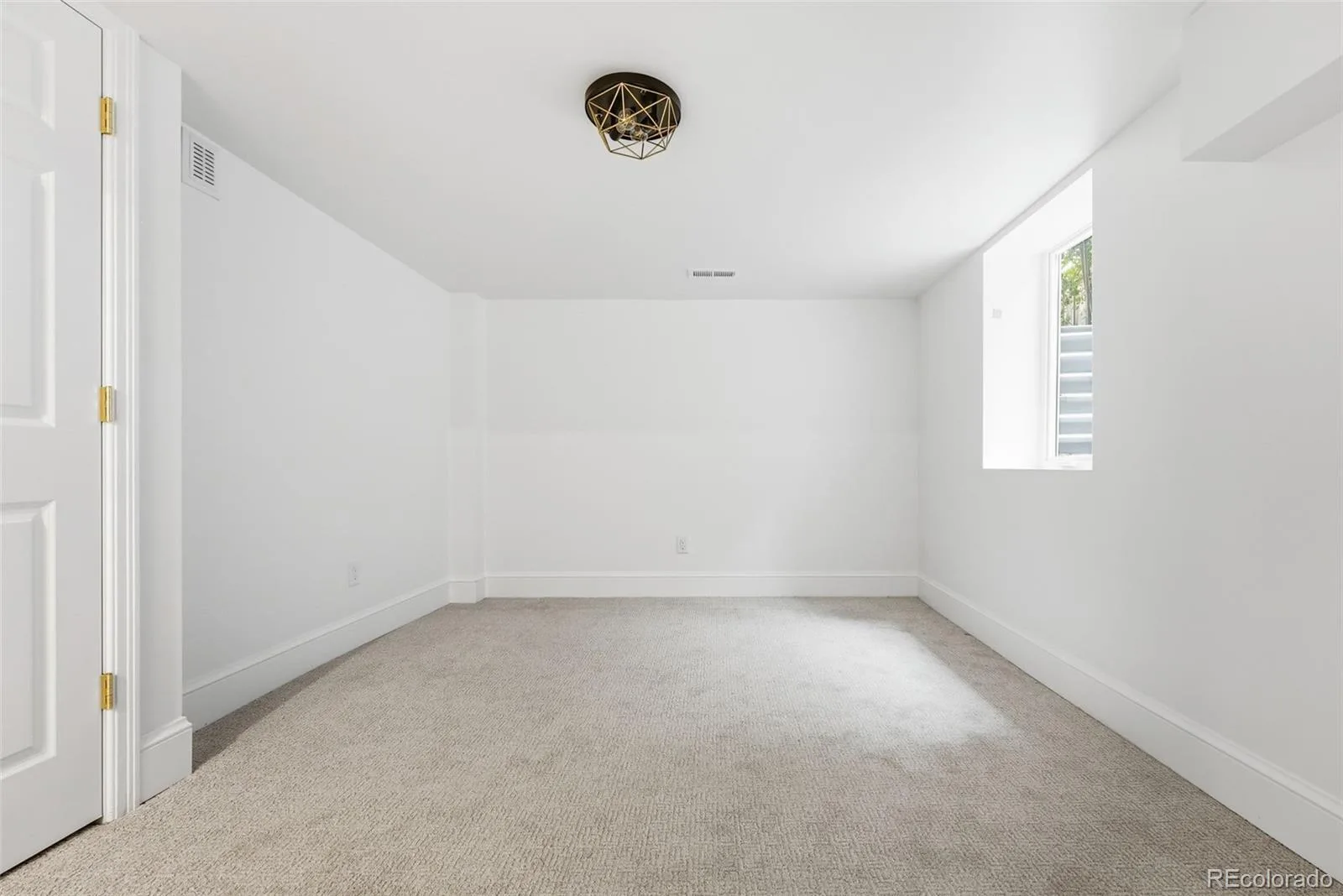 680 Albion Street Denver CO 80220 MLS #REC5954886 07102026011521 1600 34