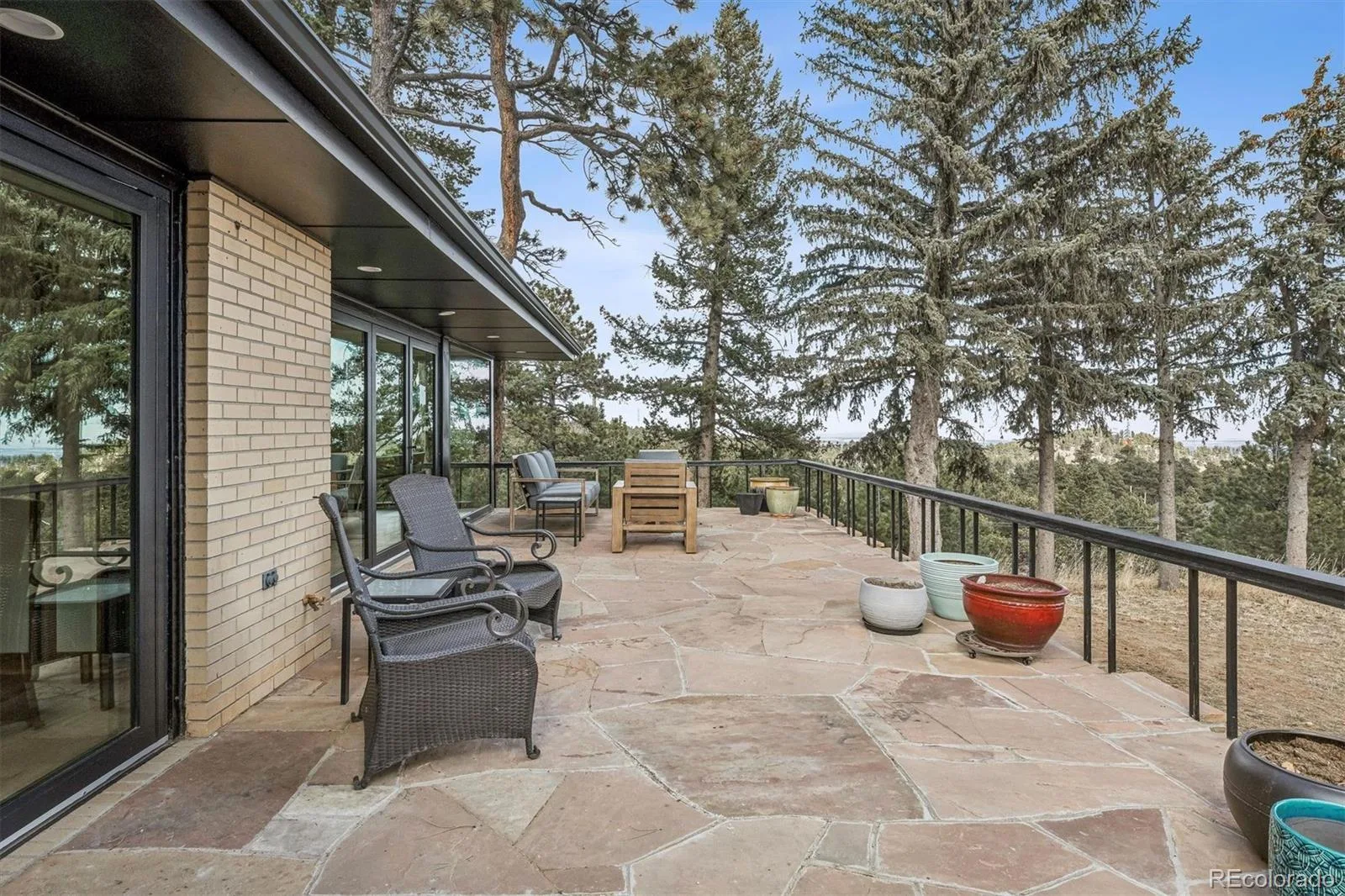 21967 Mountsfield Drive Golden CO 80401 | MLS #REC5956223 08252026170507 1600 19