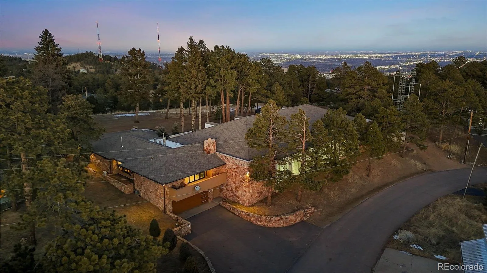 21967 Mountsfield Drive Golden CO 80401 | MLS #REC5956223 08252026170507 1600 35