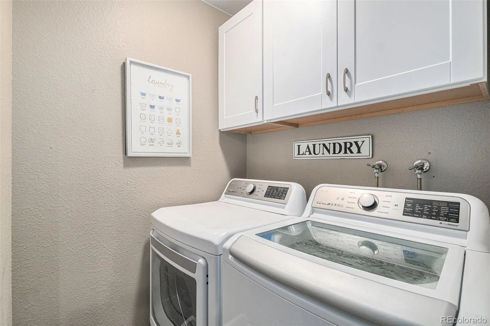 3484 S Eagle Street #201 Aurora CO 80014 MLS #REC5956320 04072026162328 1600 8