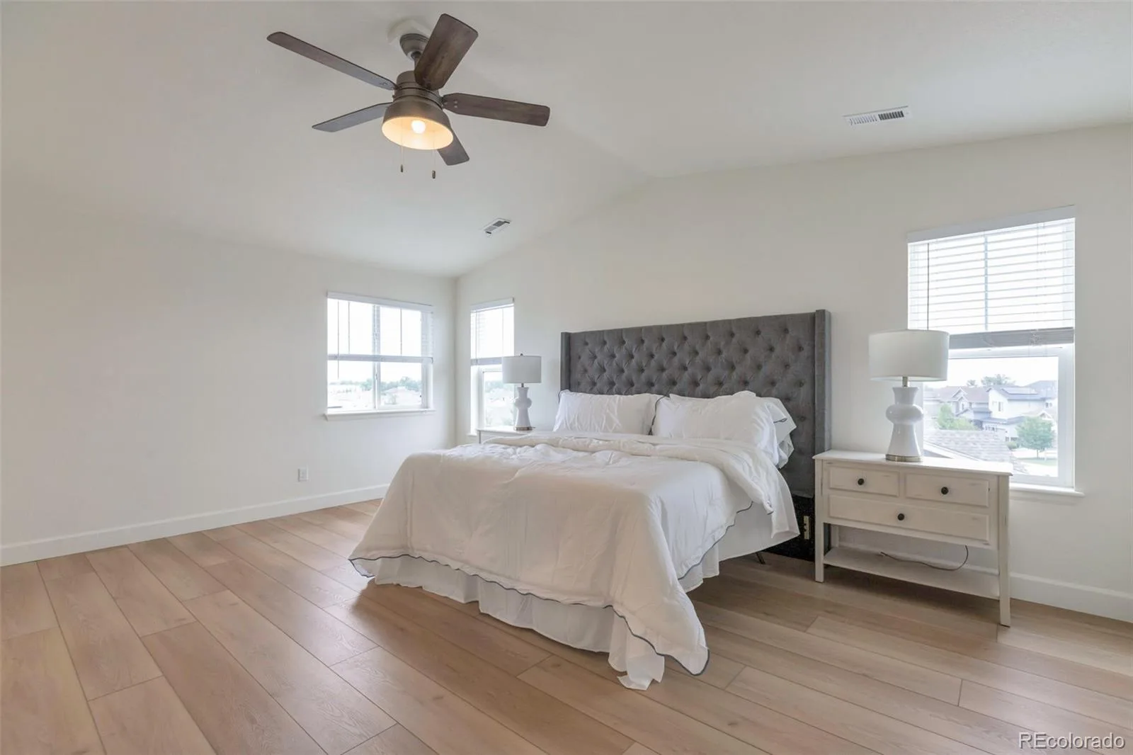 7029 W Warren Avenue Denver CO 80227 MLS #REC5957481 06112026172021 1600 24