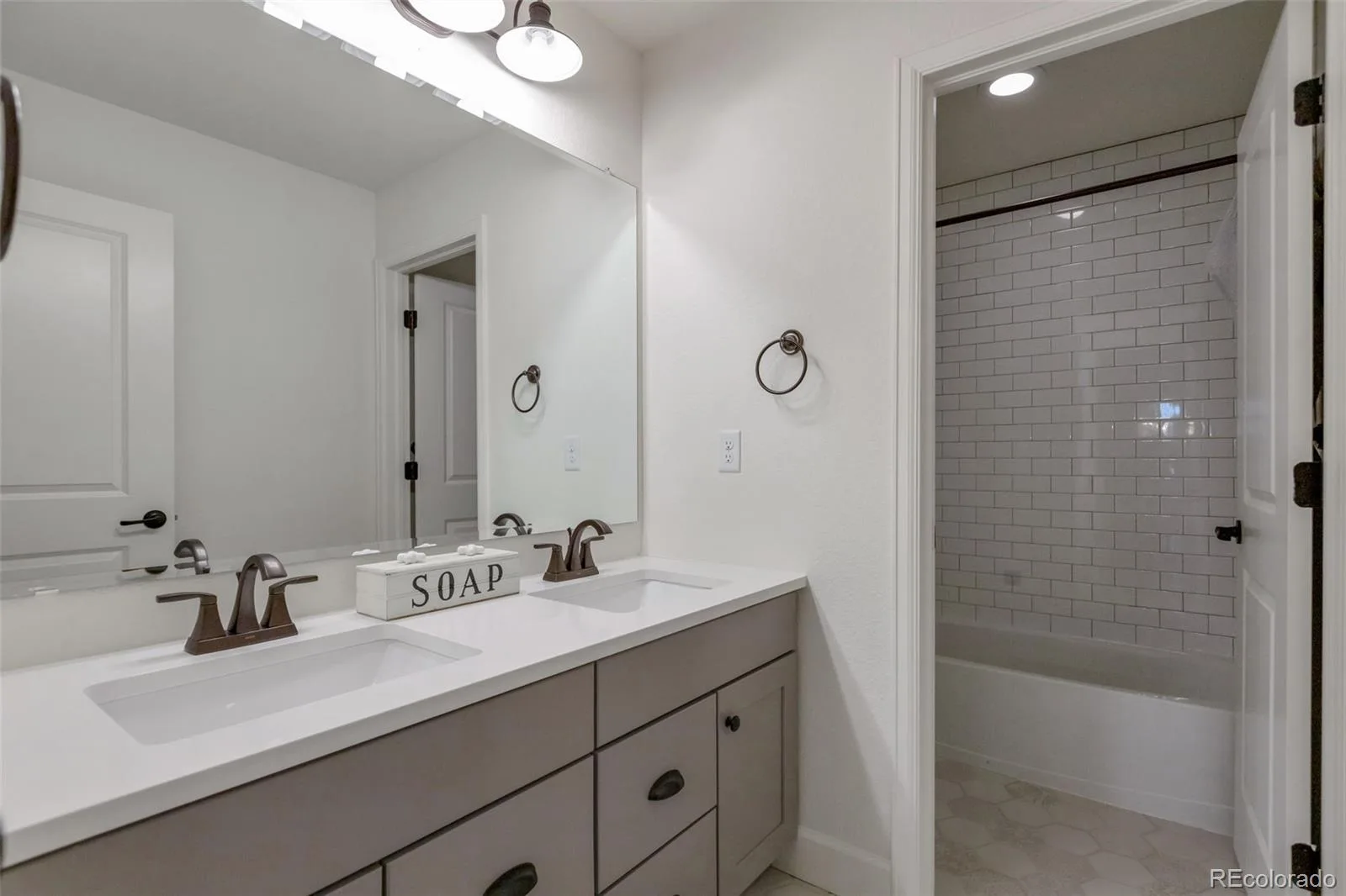 7029 W Warren Avenue Denver CO 80227 MLS #REC5957481 06112026172021 1600 31