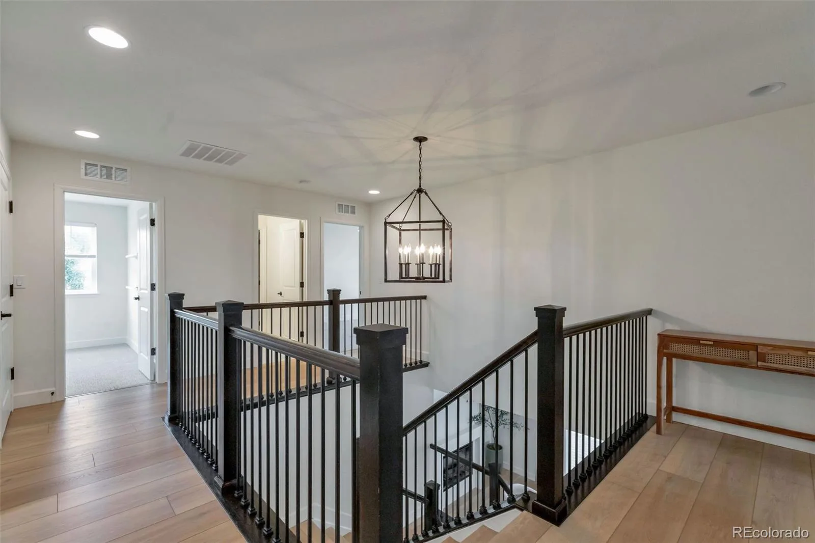 7029 W Warren Avenue Denver CO 80227 MLS #REC5957481 06112026172021 1600 34