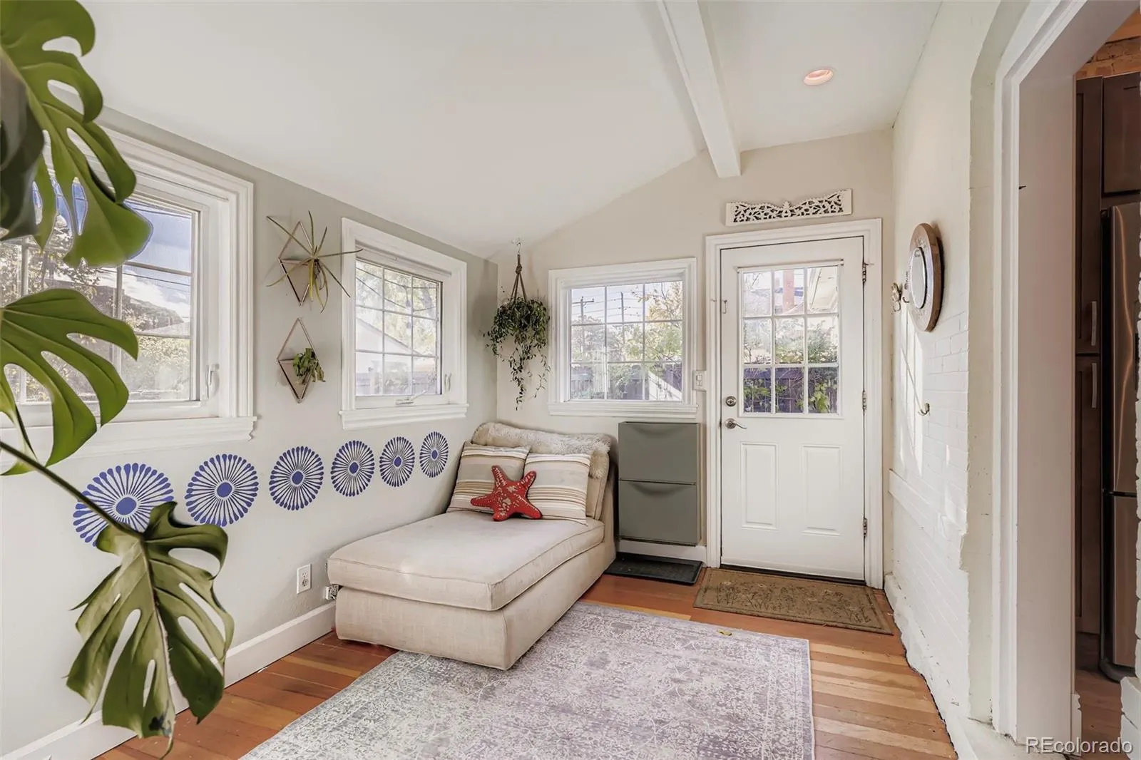 04082026230627 1600 13