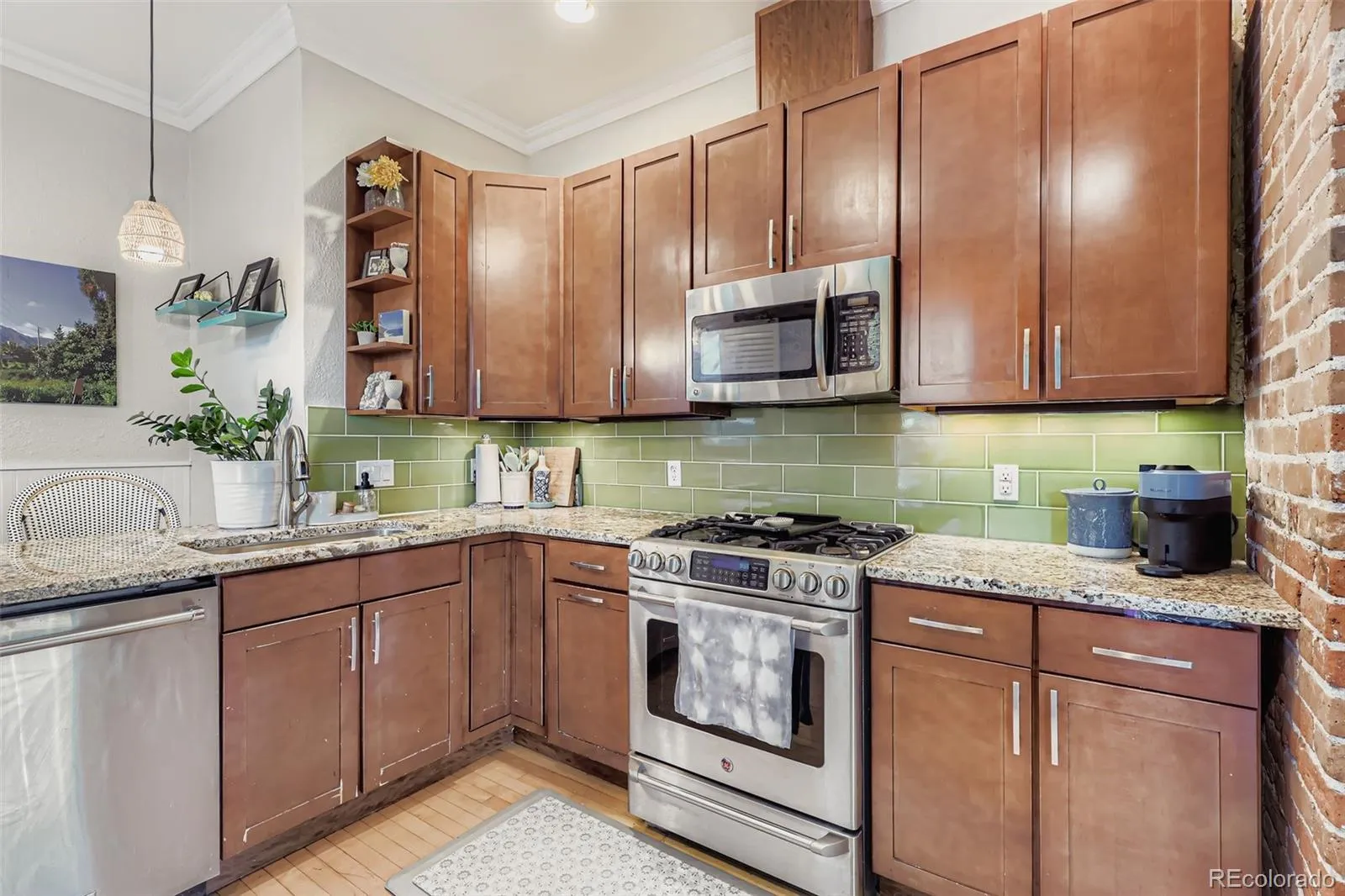 04082026230627 1600 8