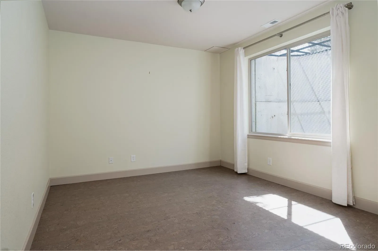 04072026235505 1600 42