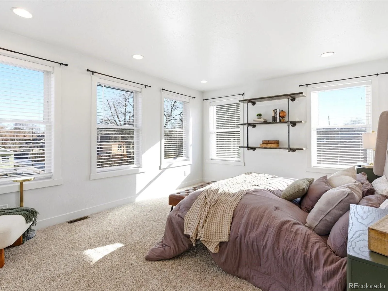 3323 N Clayton Street Denver CO 80205 MLS #REC5961391 04232026172222 1600 21