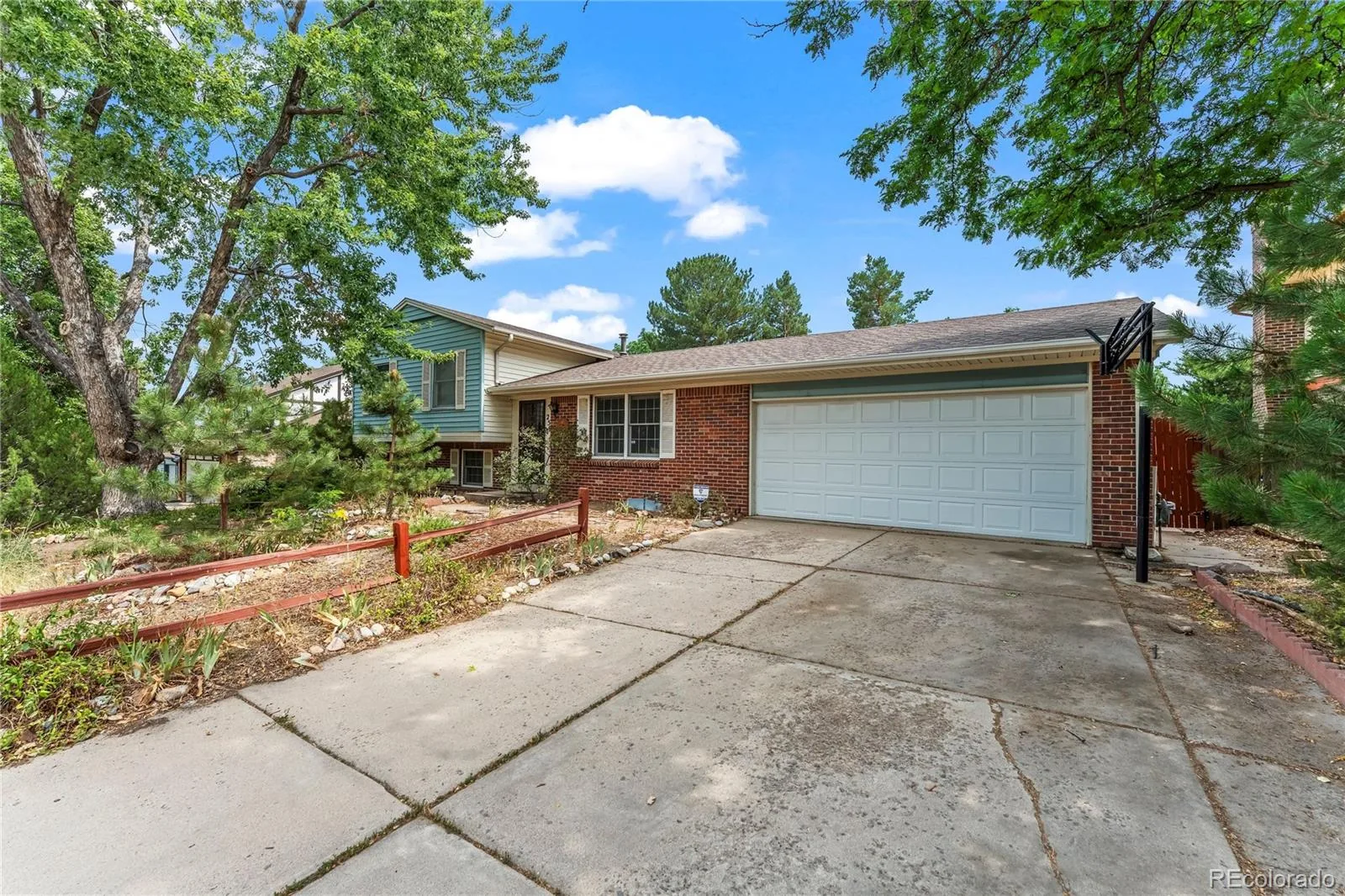 2591 S Eagle Circle Aurora CO 80014 | MLS #REC5962782 08162026050620 1600 1