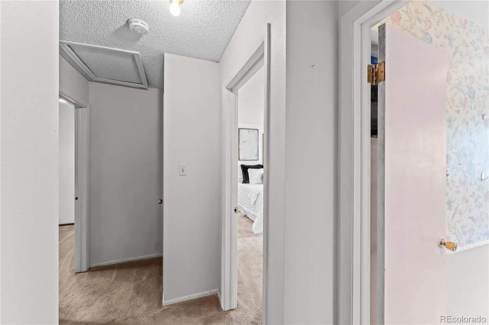 2591 S Eagle Circle Aurora CO 80014 | MLS #REC5962782 08162026050620 1600 13