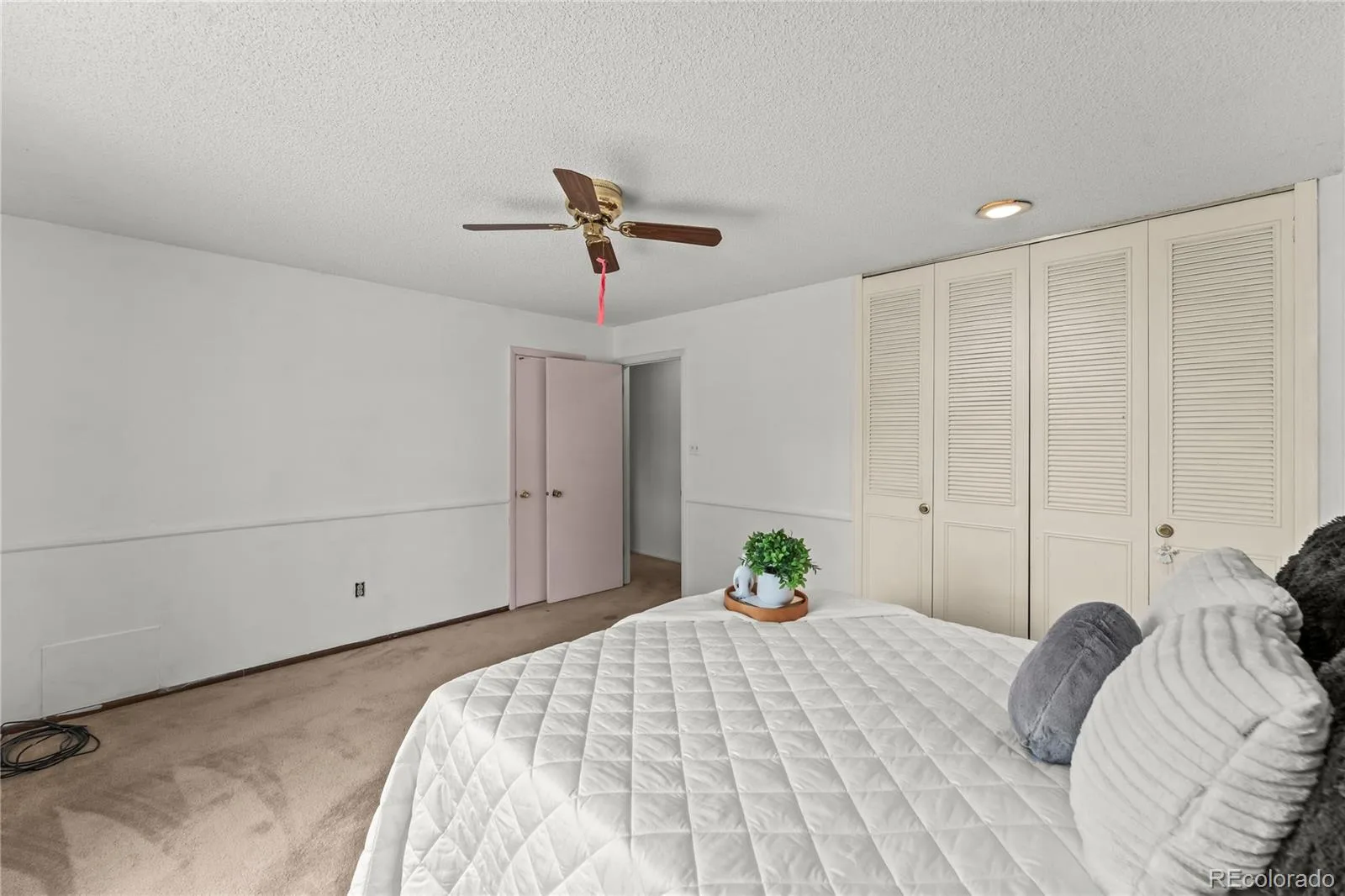 2591 S Eagle Circle Aurora CO 80014 | MLS #REC5962782 08162026050620 1600 16