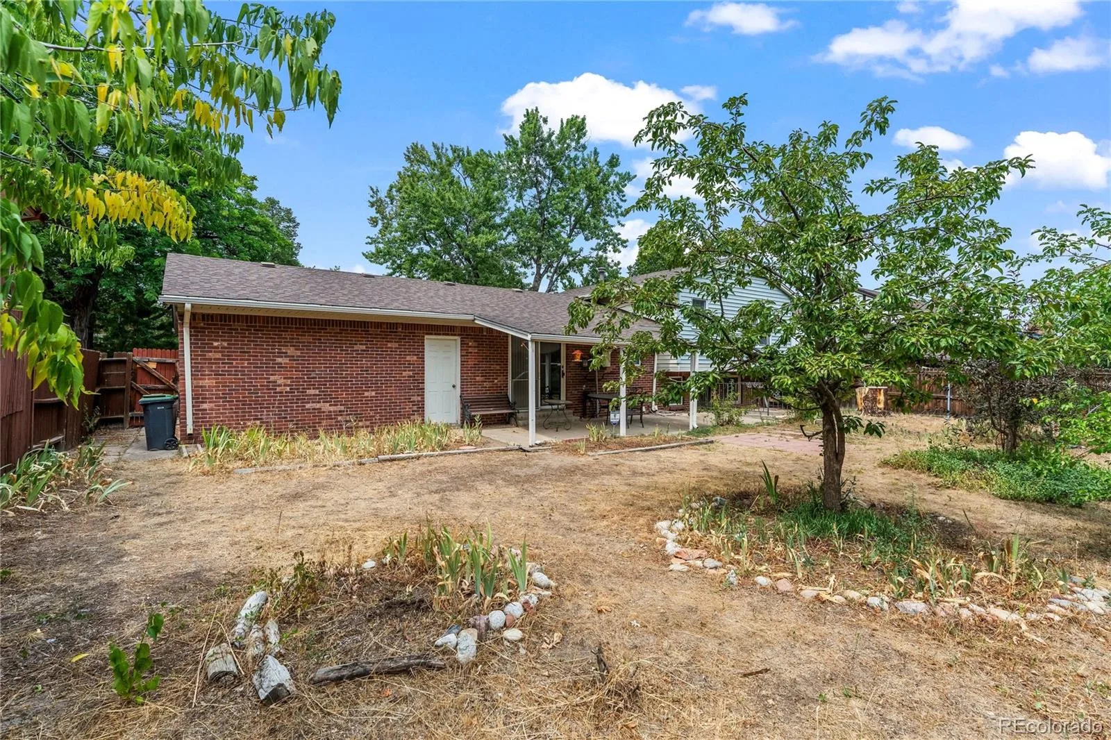 2591 S Eagle Circle Aurora CO 80014 | MLS #REC5962782 08162026050620 1600 31