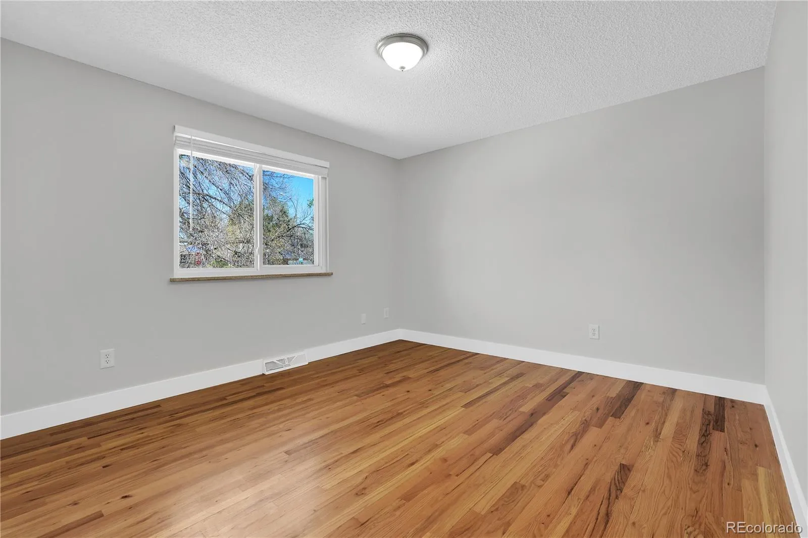 04182026181822 1600 16