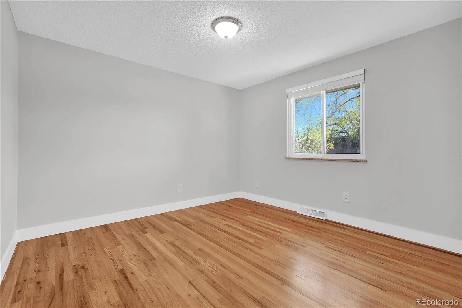 04182026181822 1600 18