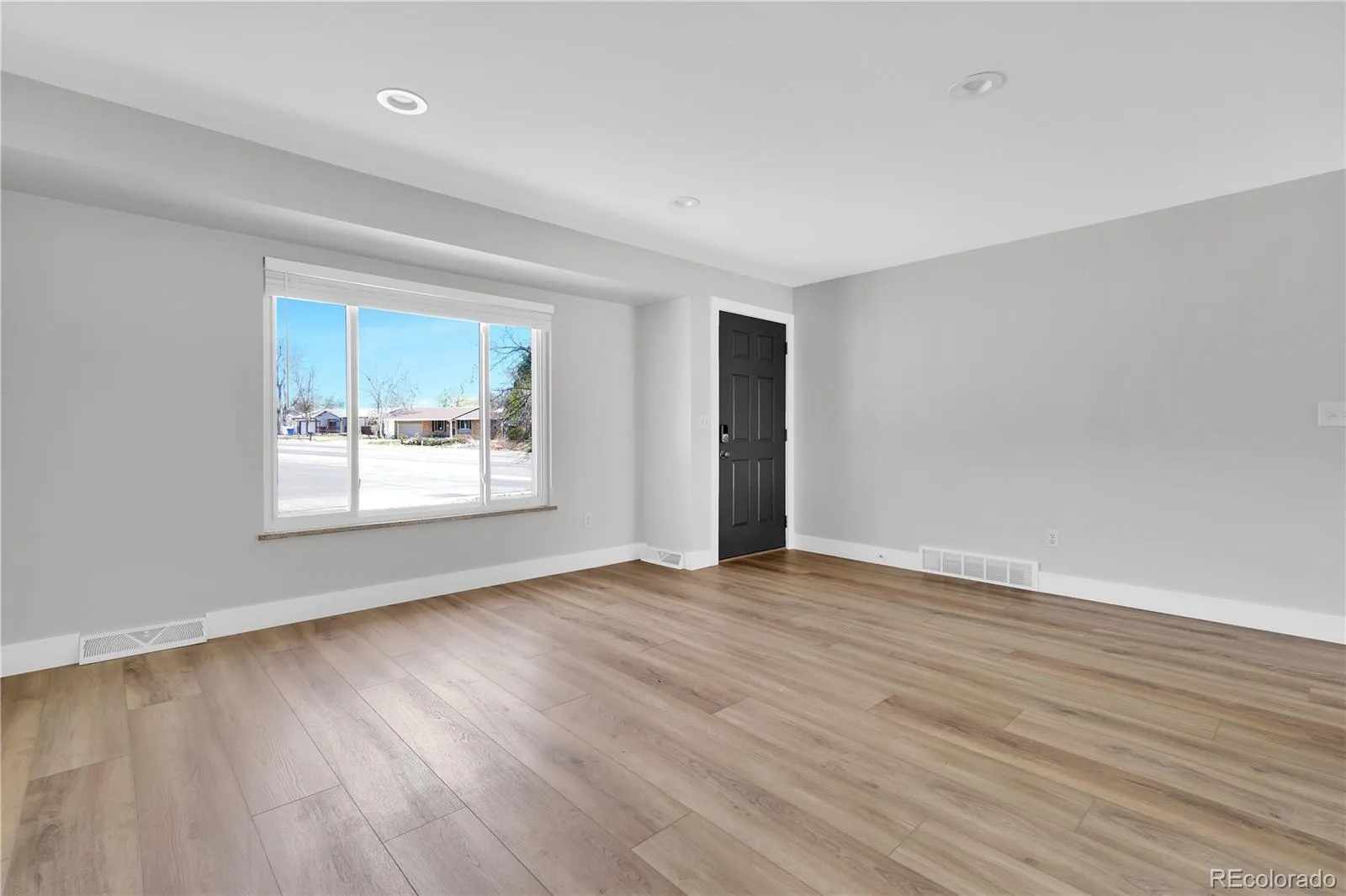 04182026181822 1600 4