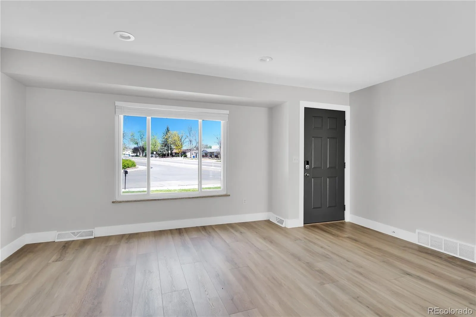 04182026181822 1600 5