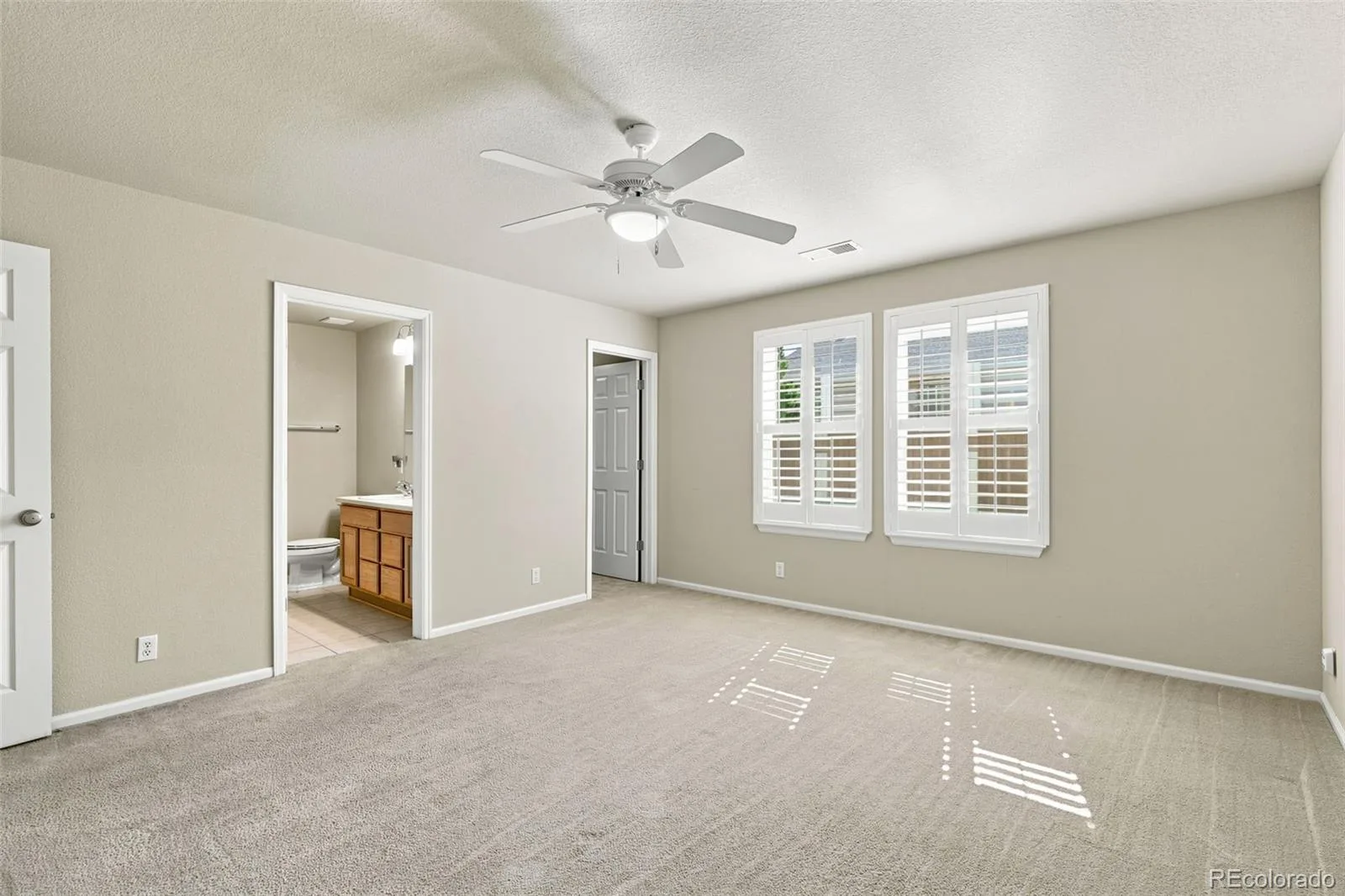 5526 Lewiston Street Denver CO 80239 | MLS #REC5963639 08172026050538 1600 12