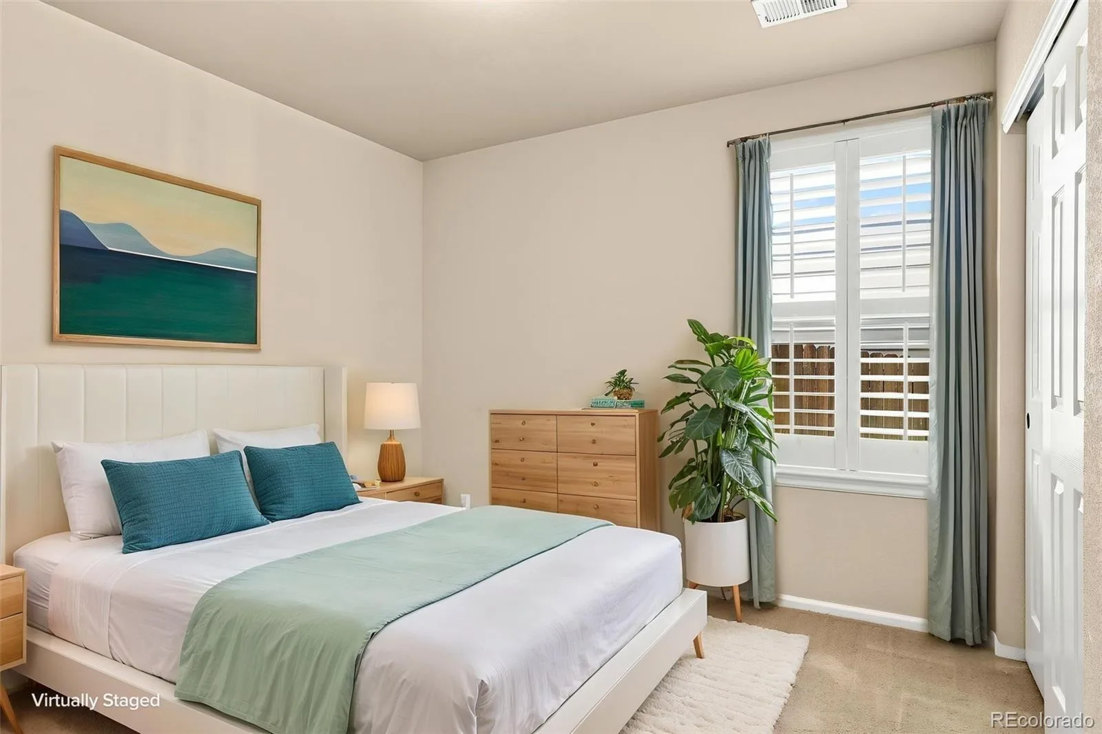 5526 Lewiston Street Denver CO 80239 | MLS #REC5963639 08172026050538 1600 17
