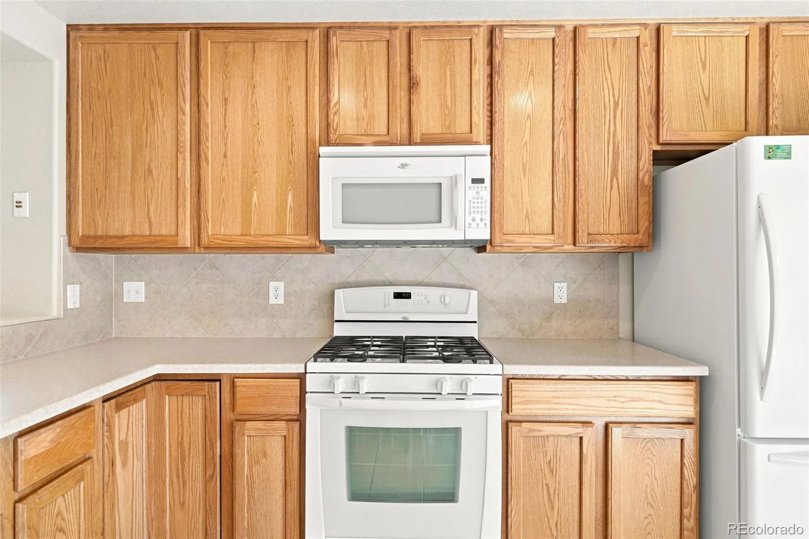 5526 Lewiston Street Denver CO 80239 | MLS #REC5963639 08172026050538 1600 27